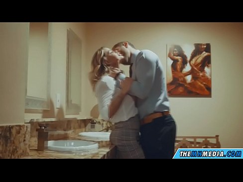❤️ Калі грудастая бландынка спакушае цябе ў грамадскім туалете ☑ Проста порна на be.xxxhdporn.ru ﹏